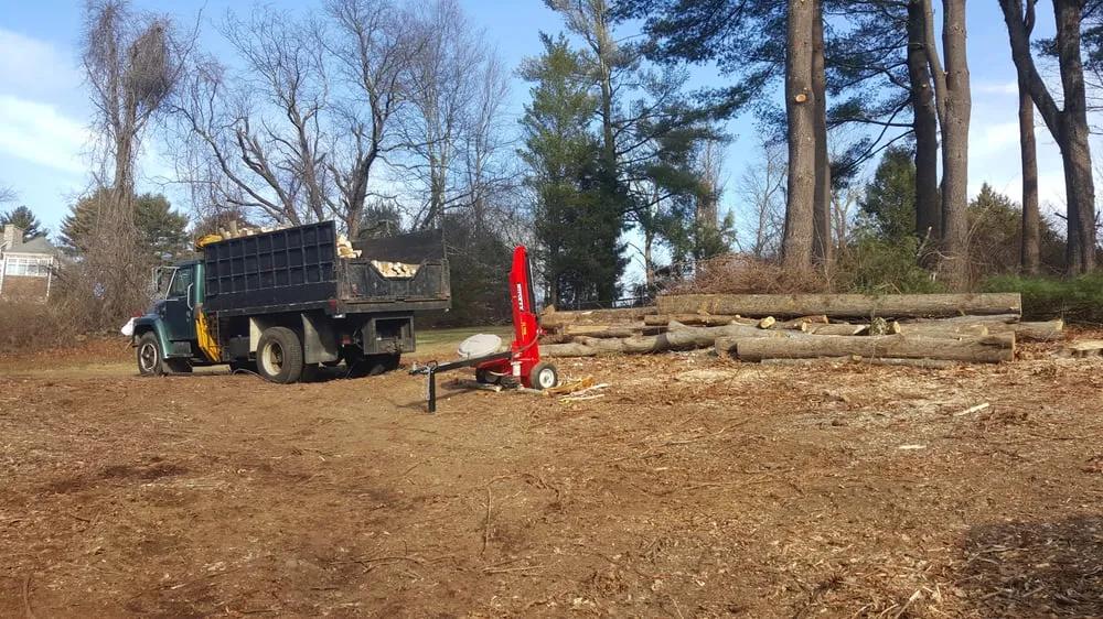 Professional lawn care service experts serving Wolcott, CT - HC Lawn Maintenance