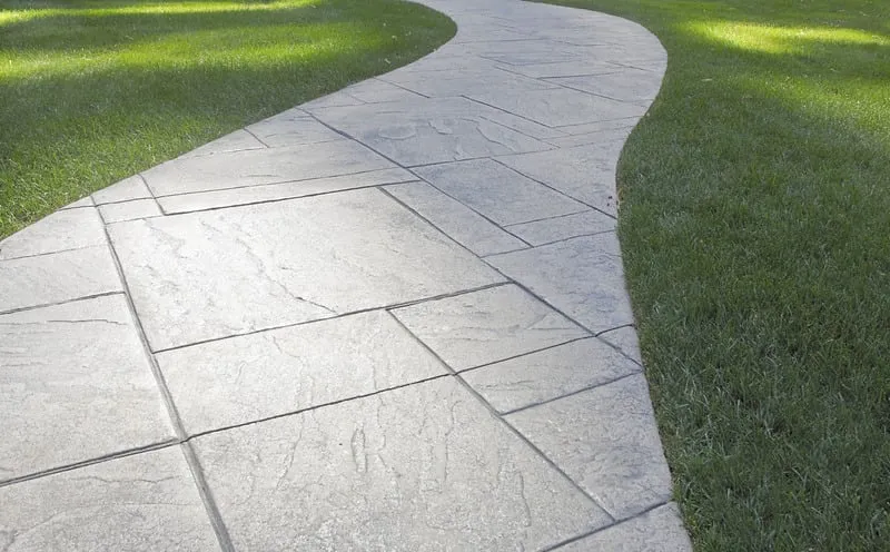 Custom yard maintenance in Senoia, GA - HD Landscaping