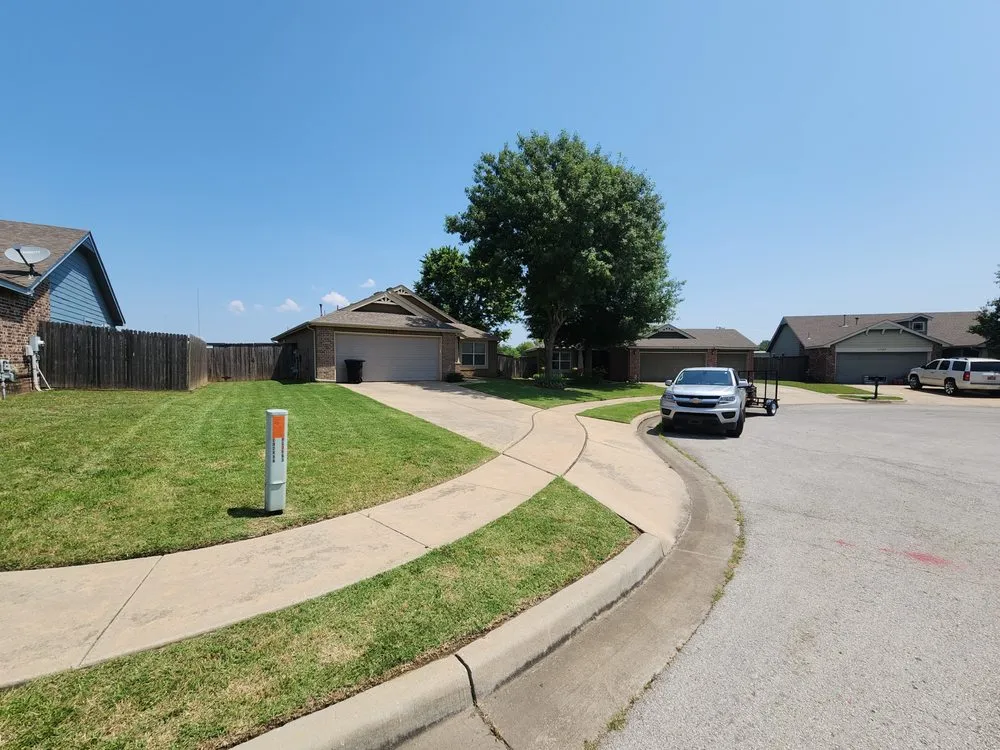 Affordable lawn mowing service near you across Okmulgee, OK - HD Lawns and Gardens