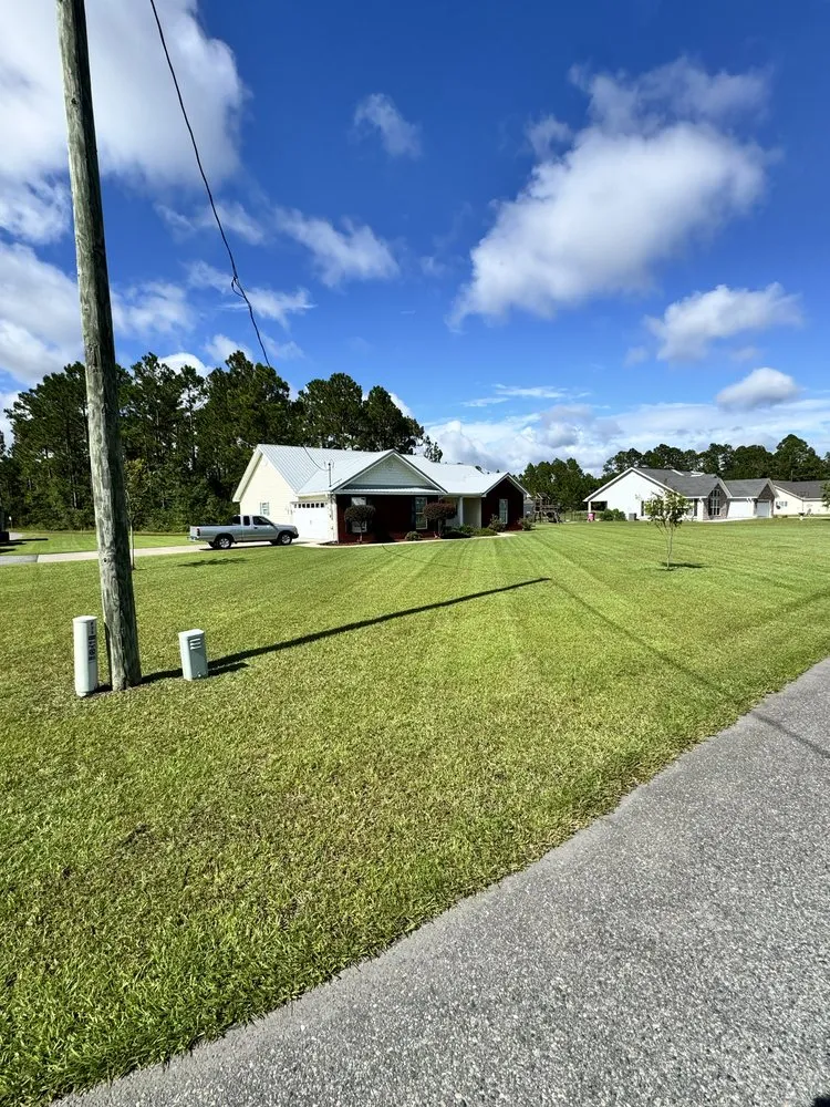 Top-rated lawn care service experts serving Baxley, GA - HDH Land Maintenance