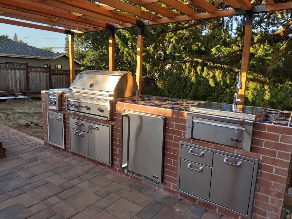 Local garden landscaping experts serving Redwood City, CA - H&E Landscaping