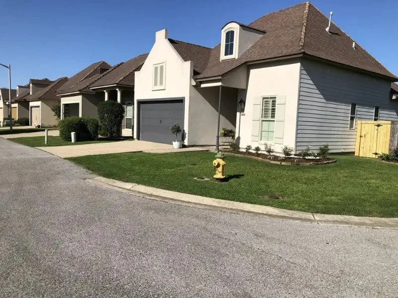 Local lawn mowing service in Columbus, OH - H&E Lawncare Service