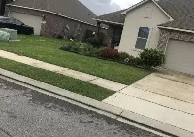 Custom yard maintenance for beautiful yards across Columbus, OH - H&E Lawncare Service