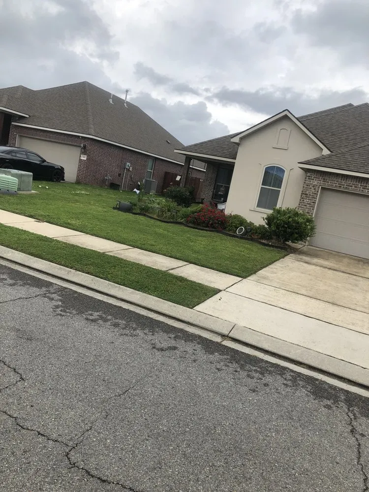 Top-rated outdoor landscaping experts serving Youngsville, LA - H&E Lawncare Services