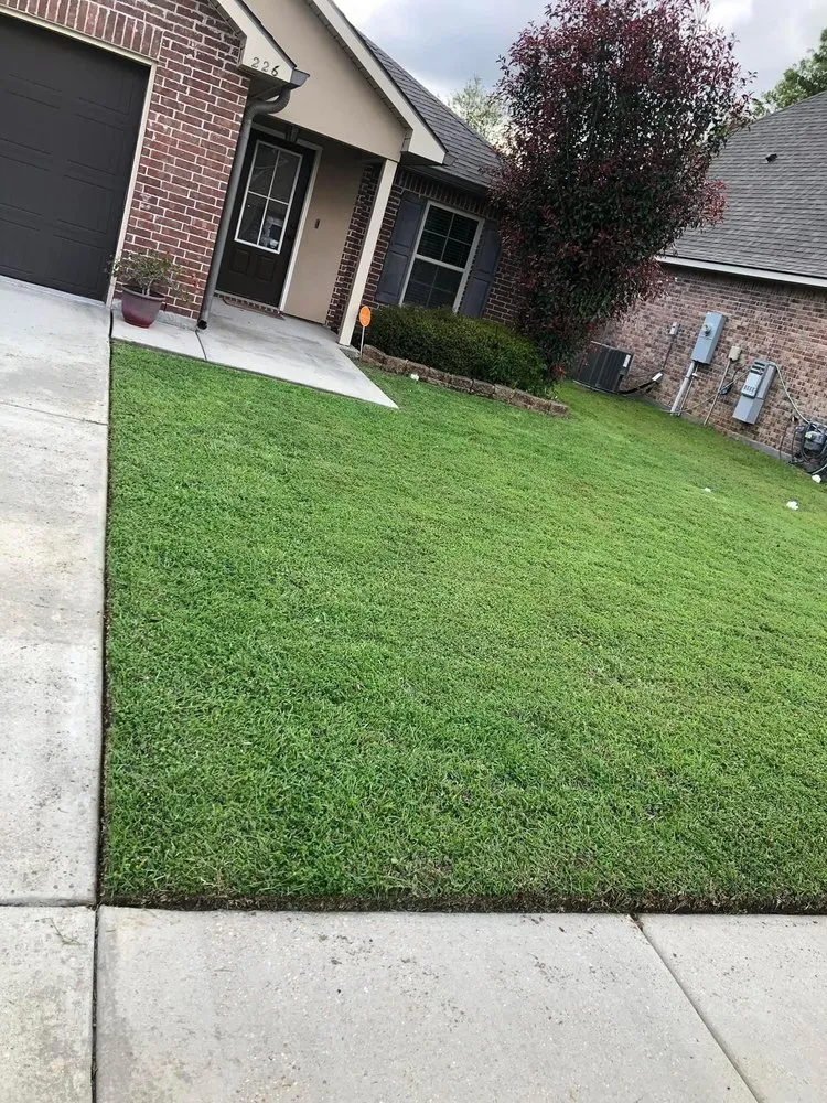 Local landscaping services in Youngsville, LA - H&E Lawncare Services