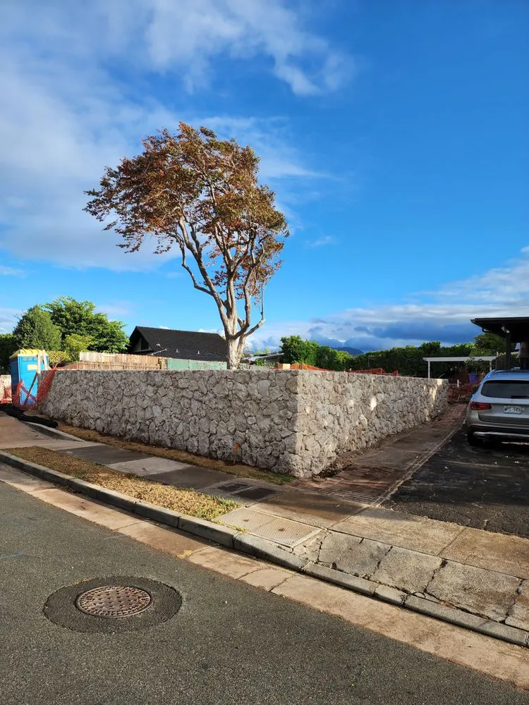 Local yard cleanup service for year-round maintenance across Honolulu, HI - HEA Masonry