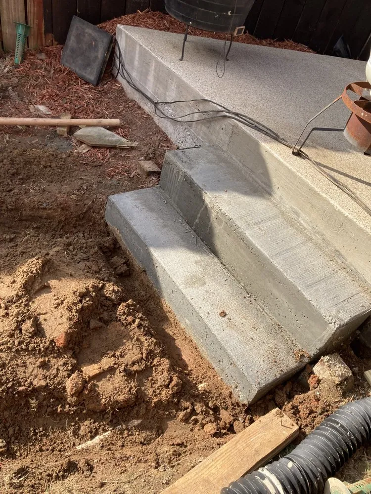 Expert yard cleanup service for year-round maintenance in Augusta, GA by Heads Up Landscape Solutions