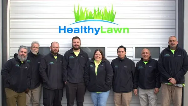 Healthy Lawn Logo