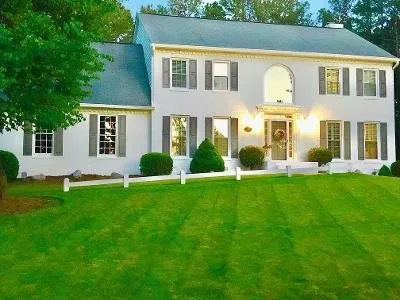Custom lawn mowing service in Brooks, GA by Hearn Landscape