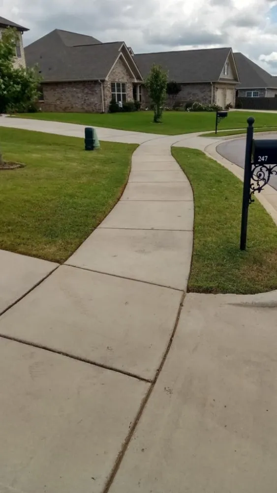 Custom landscaping services experts serving Somerville, AL - Heart Of The Valley