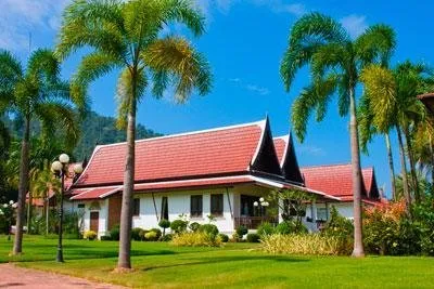 Trusted yard cleanup service for residential properties in Pierson, FL by Heartland farm and Landscaping