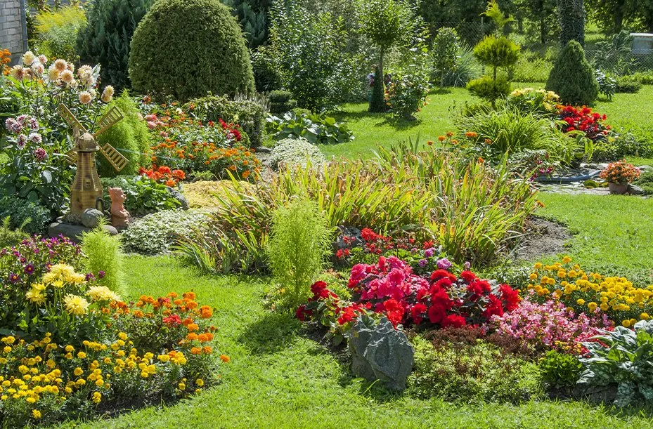 Professional garden landscaping in Beatrice, NE by Heartland Handyman Services
