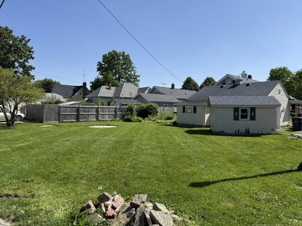 Top-rated residential landscaping experts serving Elwood, IN - Heartland Lawn Service