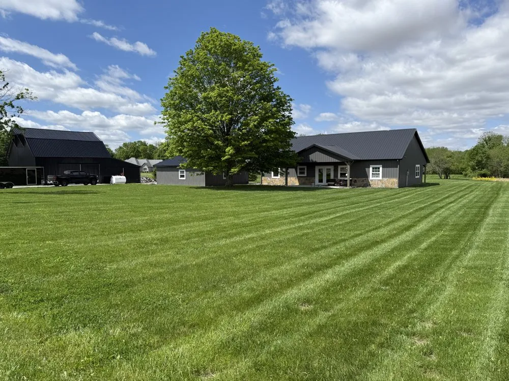 Affordable landscaping services in Elwood, IN - Heartland Lawn Service