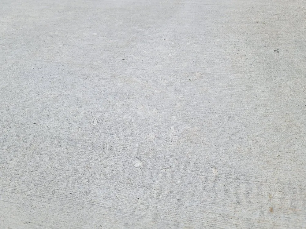 Top-rated yard cleanup service for residential properties in Omaha, NE by Heartland Lawns