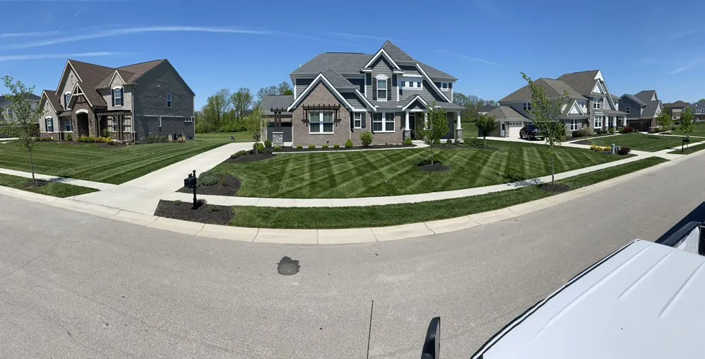 Custom garden landscaping in Mason, OH - Heartland Lawnscaping