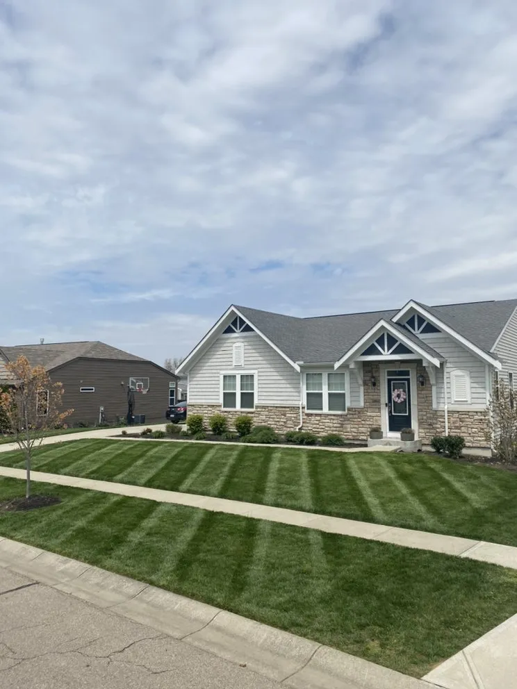 Expert yard maintenance in Mason, OH - Heartland Lawnscaping