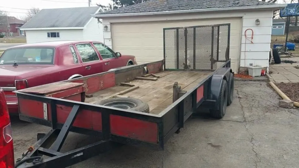 Affordable lawn mowing service in Oak Forest, IL by Heartland Pro Lawn Services