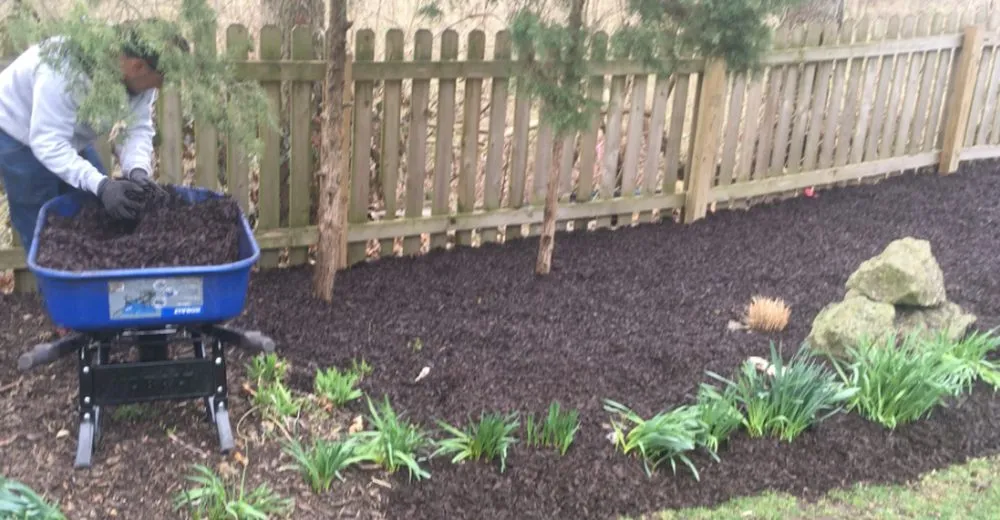 Reliable garden landscaping experts serving Leawood, KS - Heartland Turf and Landscape