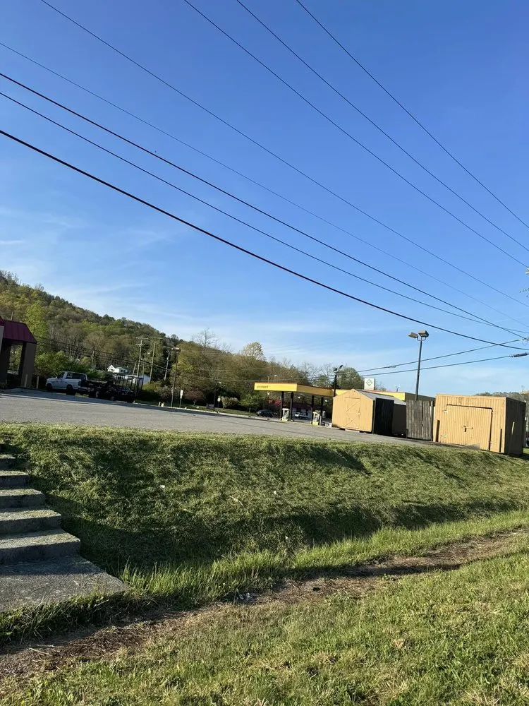 Reliable lawn care service near you across Rainelle, WV - Heathen Lawn Care