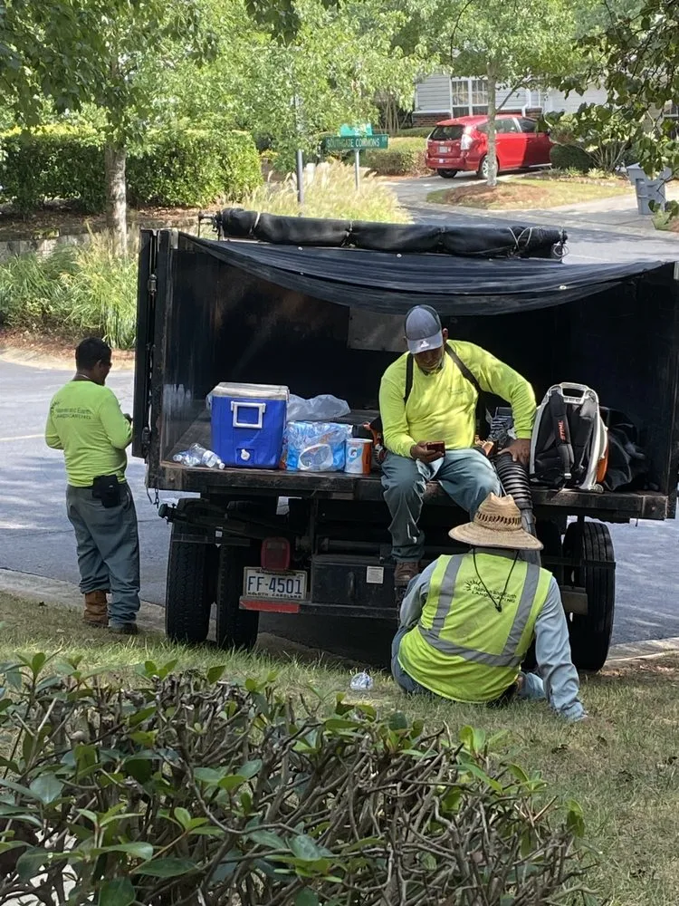 Trusted yard cleanup service in Indian Trail, NC - Heaven and Earth Landscaping