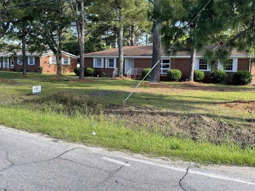 Affordable outdoor landscaping in Kinston, NC - Heavenly Cuts Yard Service