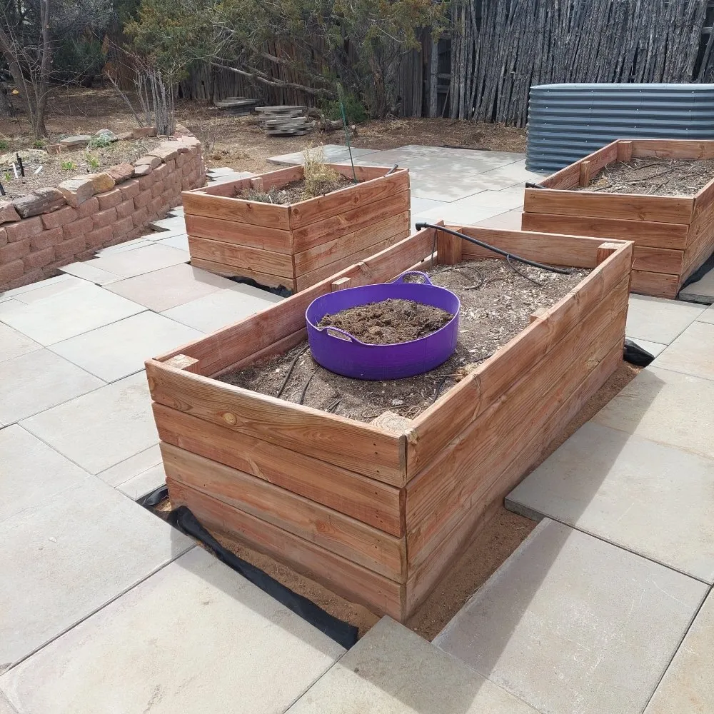 Expert yard maintenance experts serving Santa Fe, NM - Heavenly Elements