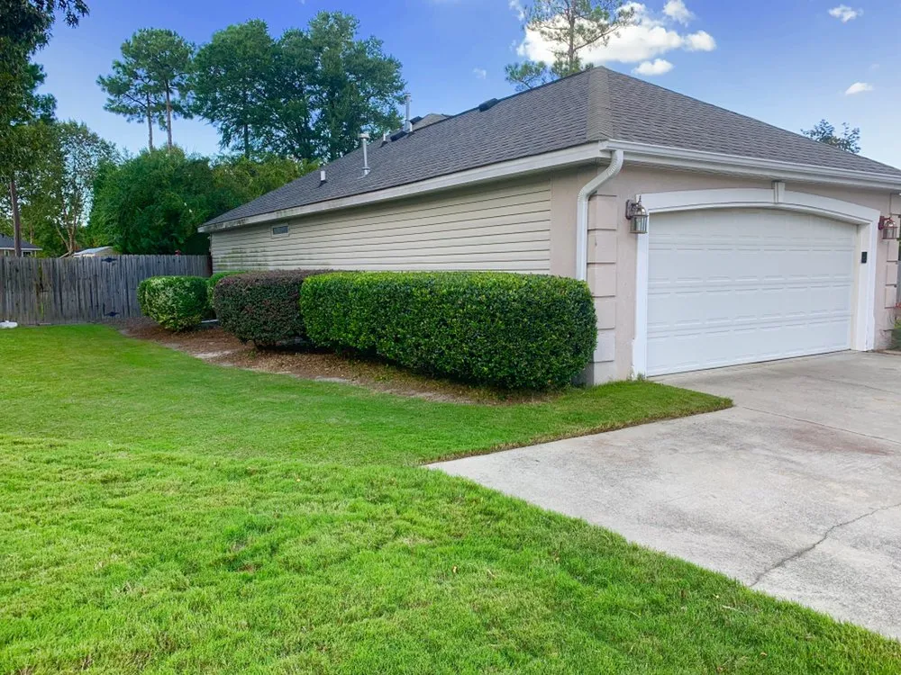 Top-rated garden landscaping in Graniteville, SC by Heavenly Lawns