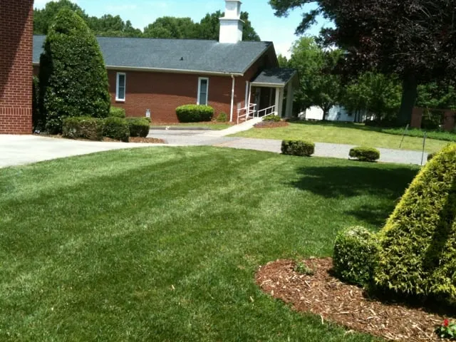Reliable garden landscaping experts serving Charlotte, NC - Heaven's Lawn Landscape