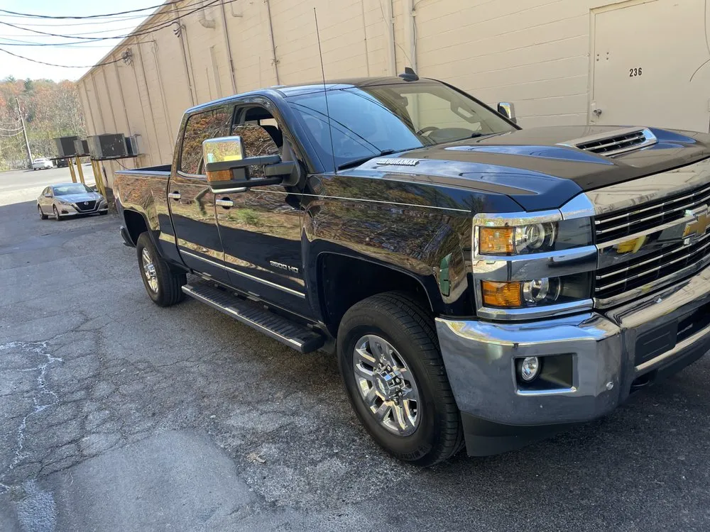 Top-rated yard cleanup service with custom design in Blue Ridge, GA by Heavy Hauler