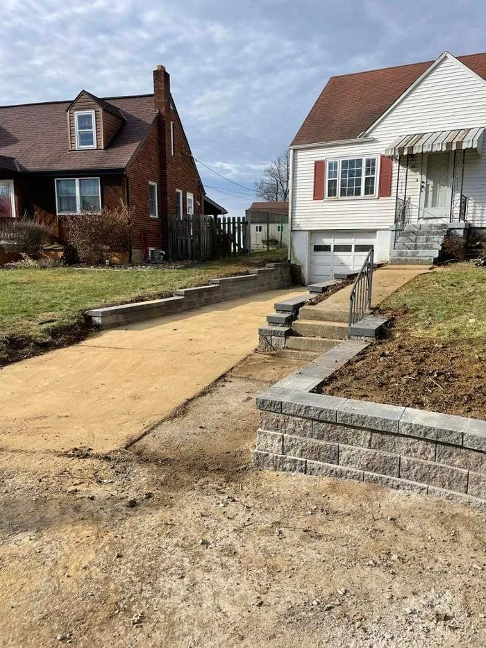 Affordable landscaping services experts serving Donora, PA - Heavy Weight Builders