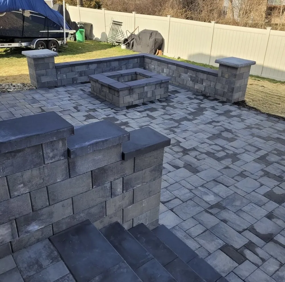 Top-rated landscape design in Yakima, WA by Hec Lawn & Garden