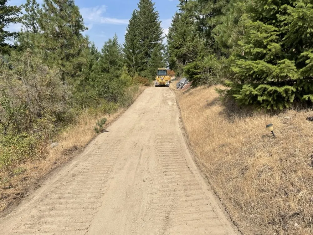 Professional lawn mowing service experts serving Newman Lake, WA - Hecker