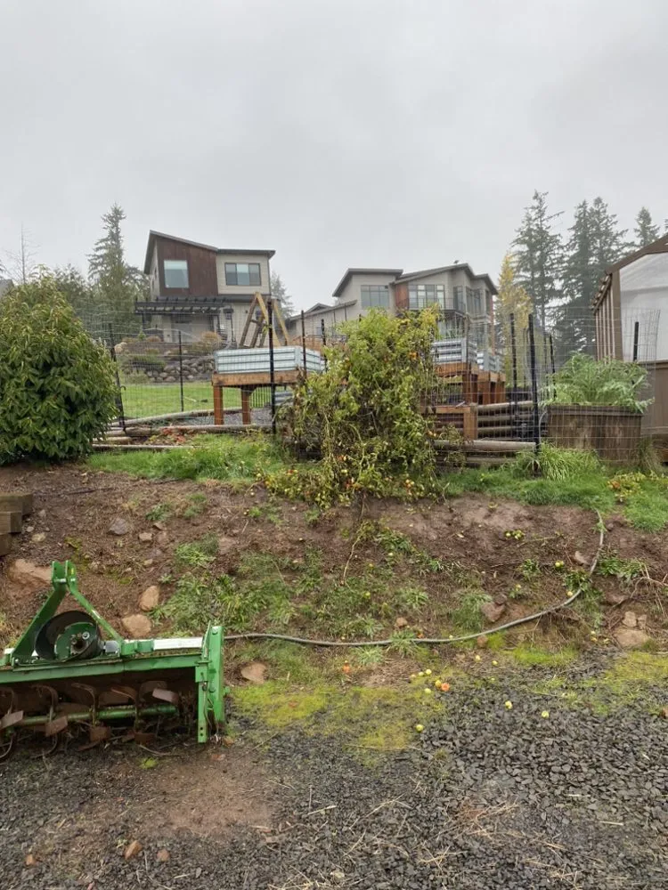 Local yard cleanup service for beautiful yards across Woodburn, OR - Hector Landscape & Construction