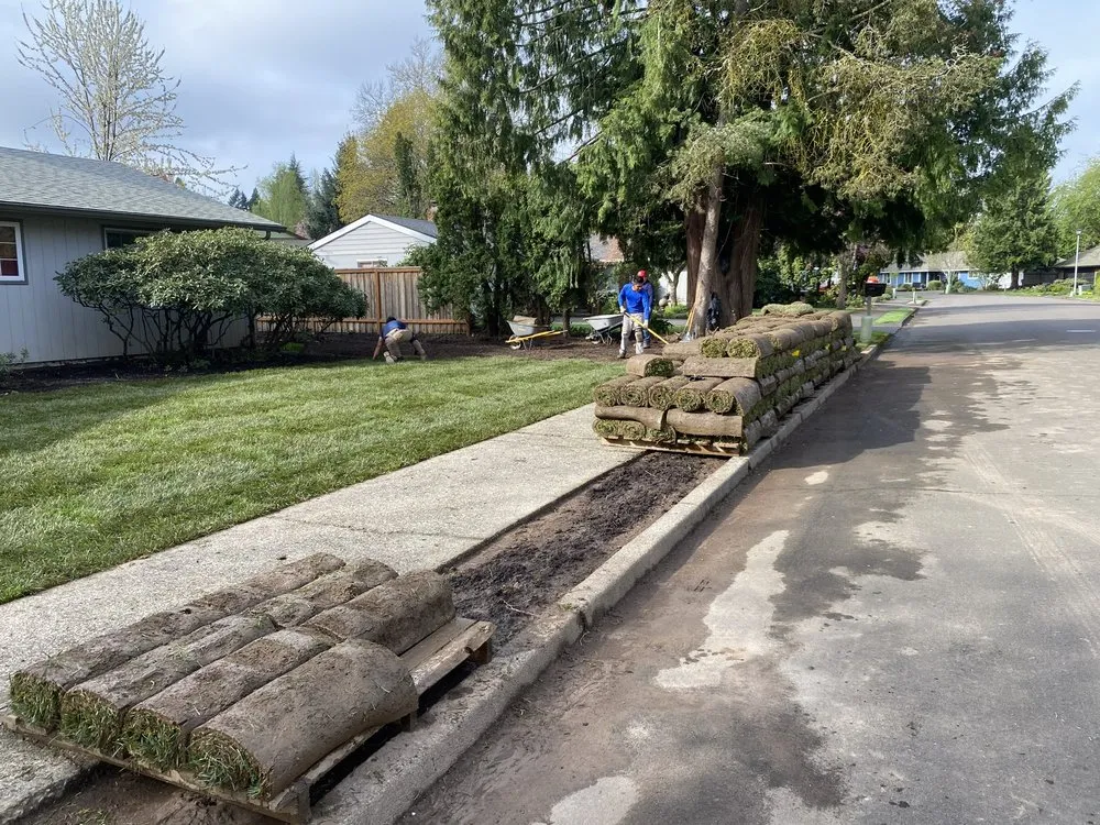 Reliable outdoor landscaping experts serving Woodburn, OR - Hector Landscape & Construction