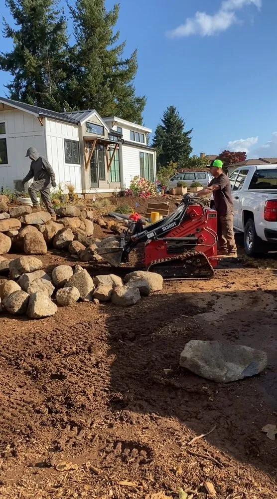 Top-rated yard cleanup service in Woodburn, OR - Hector Landscape & Construction