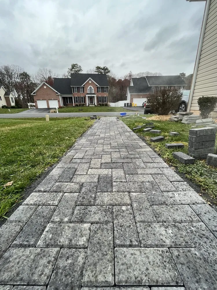 Custom lawn care service in Annapolis, MD by Hector Landscaping & Lawn Service