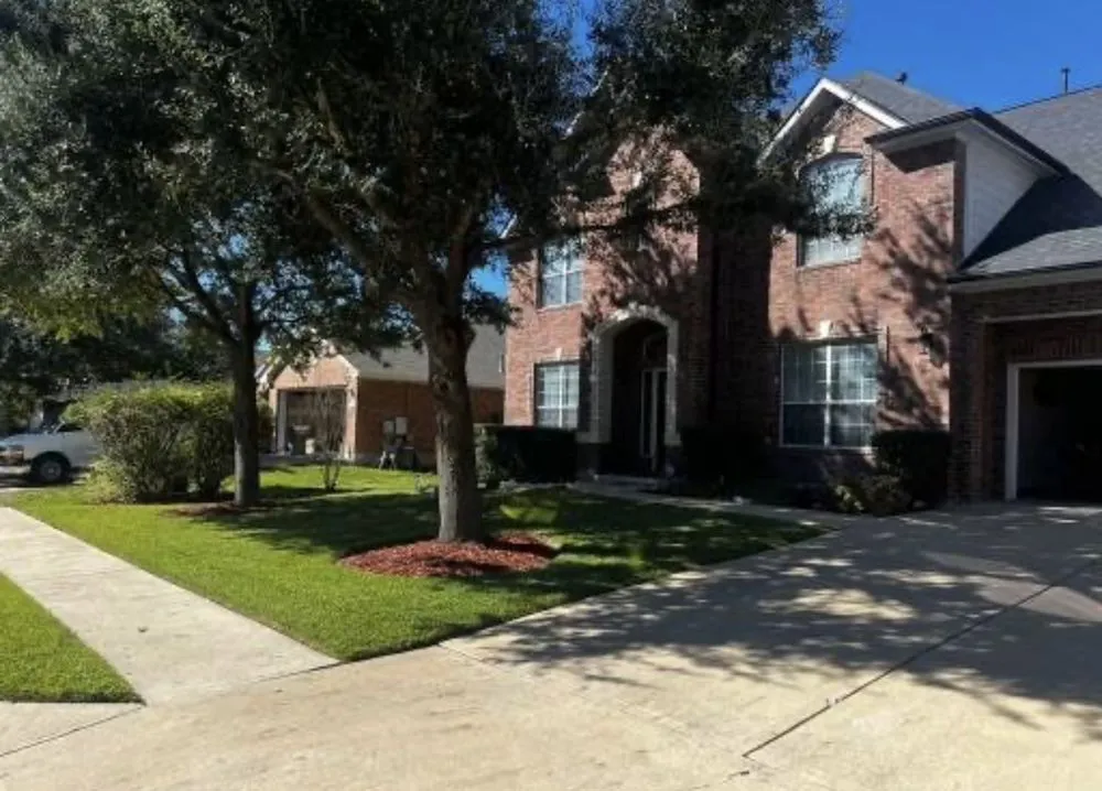 Top-rated landscape design for residential properties in Pflugerville, TX by Hector Lawn Services