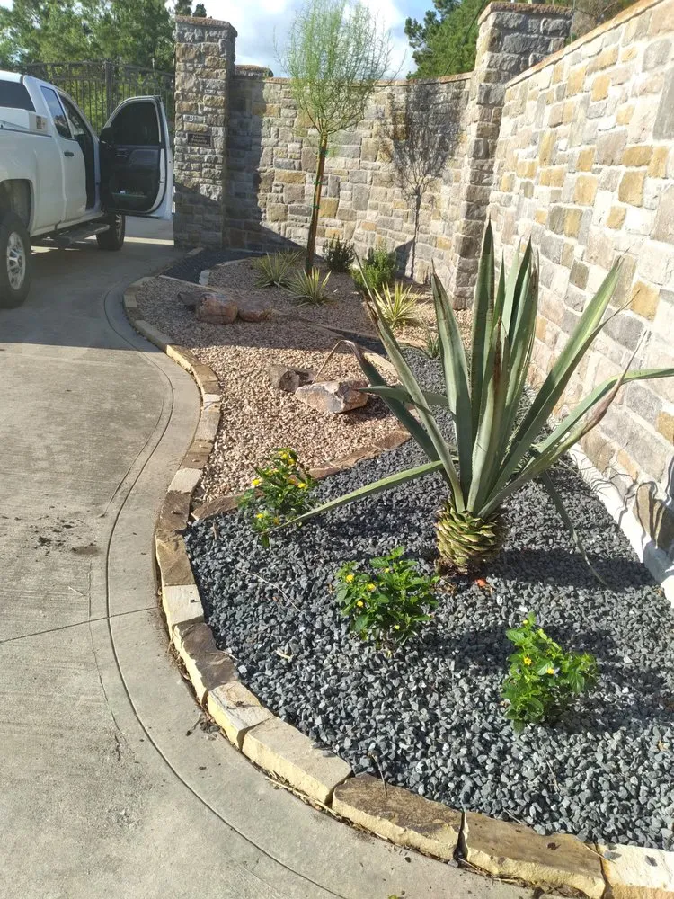 Expert landscaping services in Beaumont, TX - Hector R Lawn Care Services