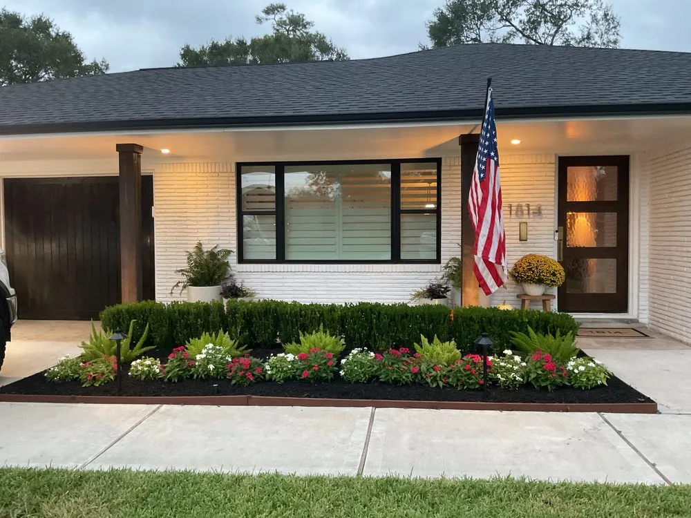 Custom landscape design for year-round maintenance in Houston, TX by Hector's Landscaping