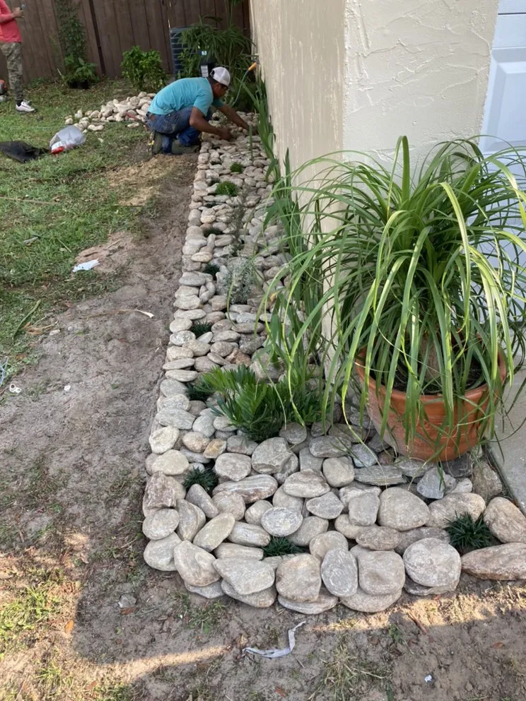 Custom residential landscaping for beautiful yards across Leesburg, FL - Hector’s Landscaping