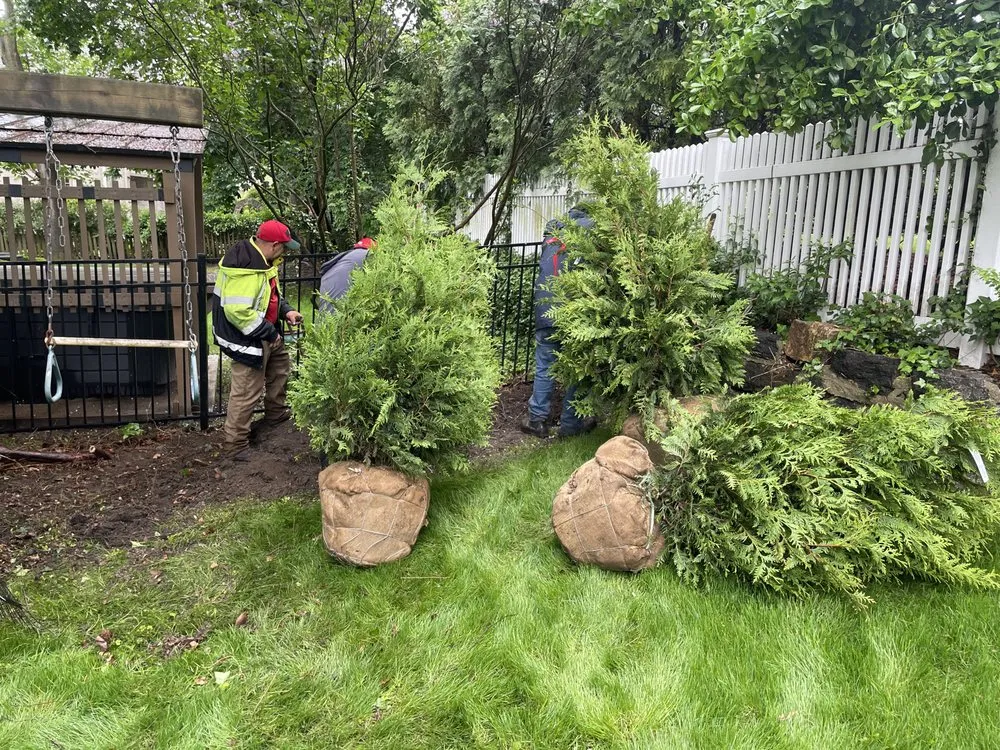 Local lawn mowing service experts serving Port Chester, NY - Hector’s Landscaping