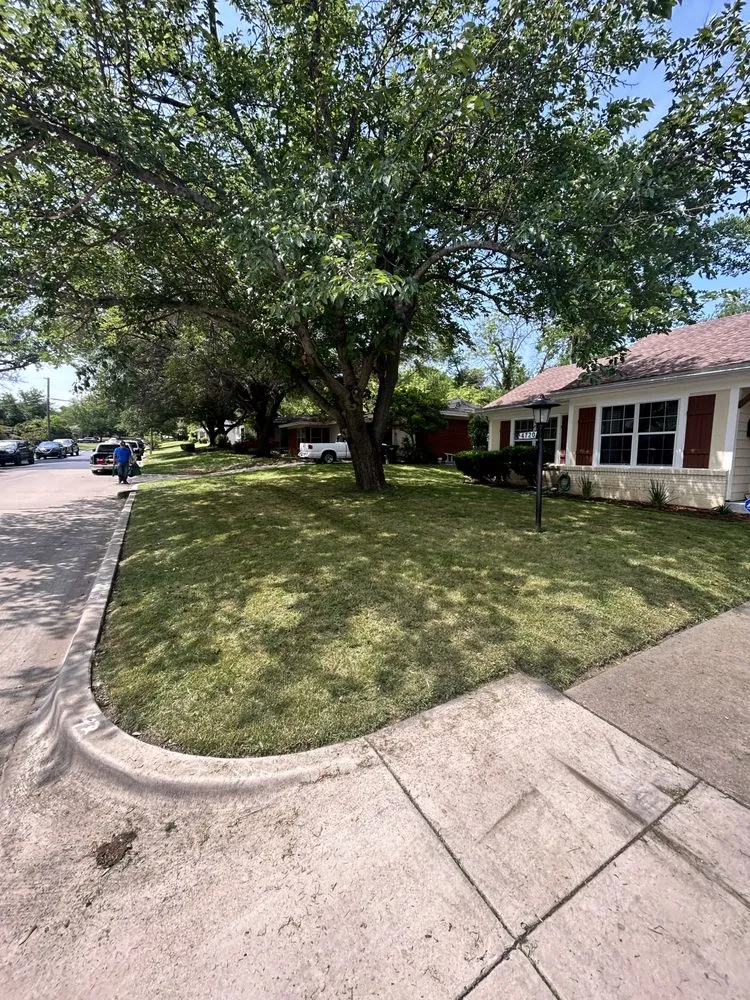 Local lawn care service in Fort Worth, TX - Hectors Lawn Care