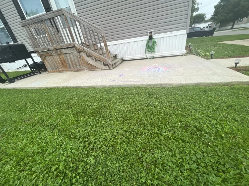 Local yard cleanup service in Goshen, IN - Hectors Lawn Care