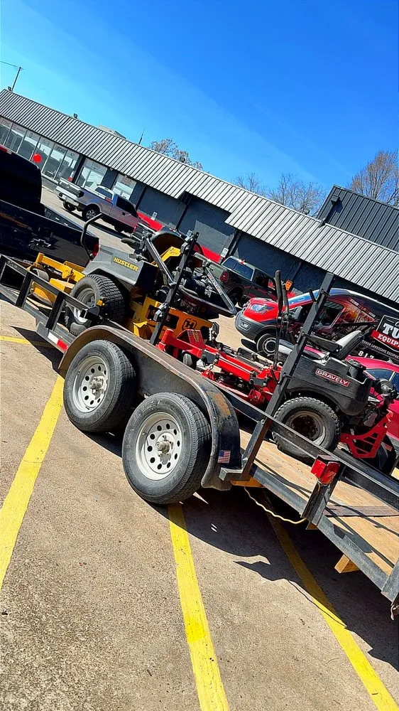 Reliable lawn mowing service experts serving Dallas, TX - Hector's lawn service & landscape