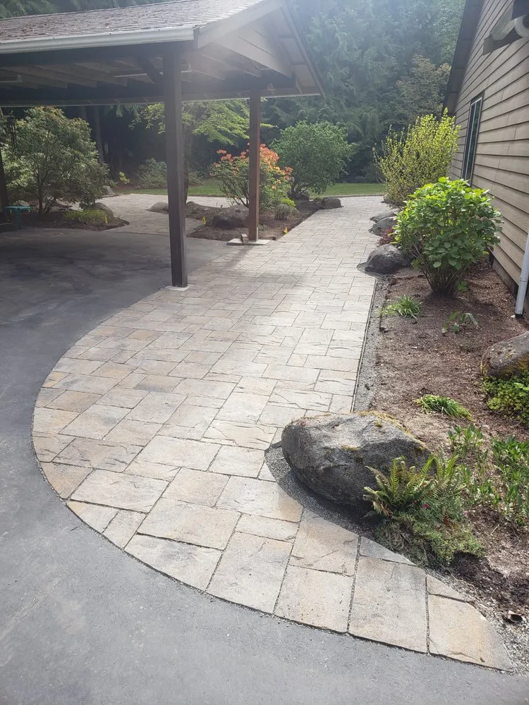 Expert landscape design in Silverdale, WA by Hedahl Landscape Deck & Patio