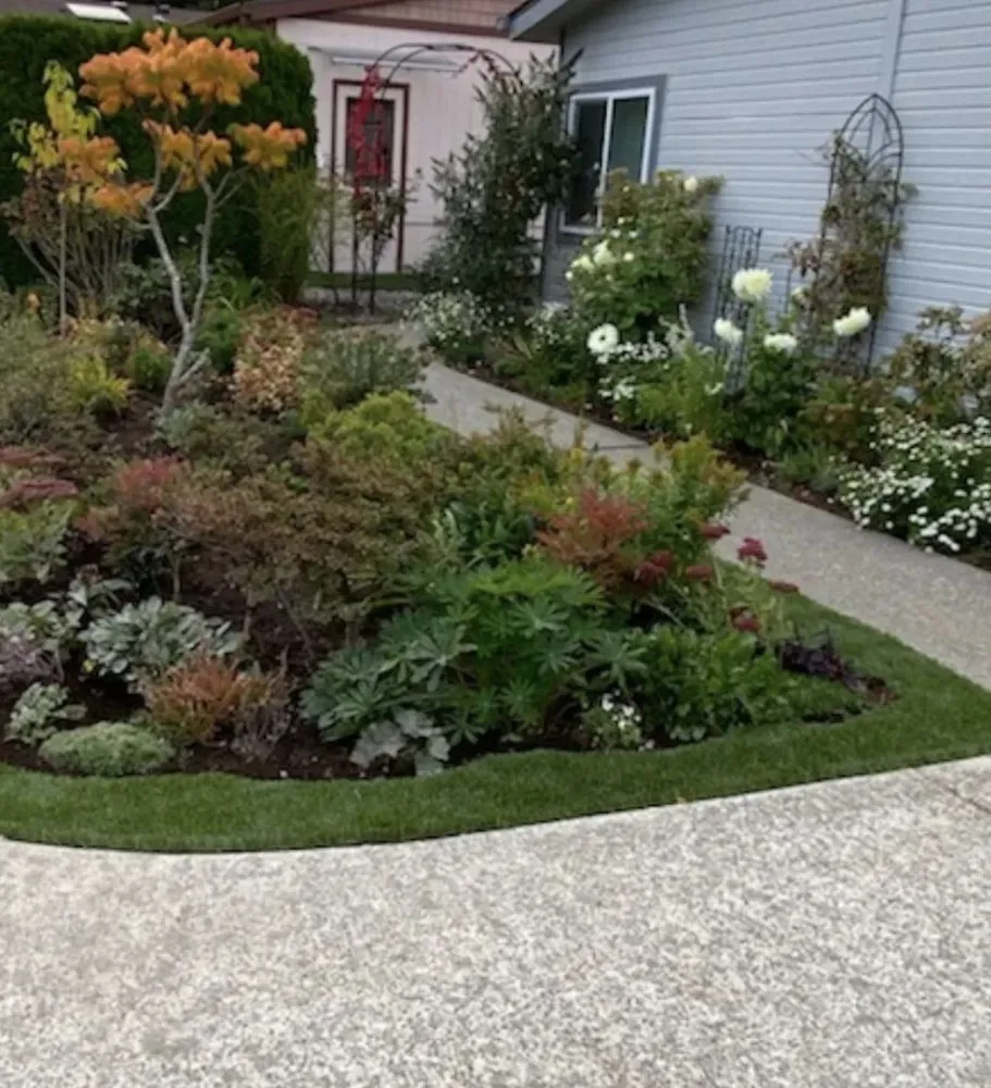 Professional outdoor landscaping in Silverdale, WA - Hedahl Landscape Deck & Patio