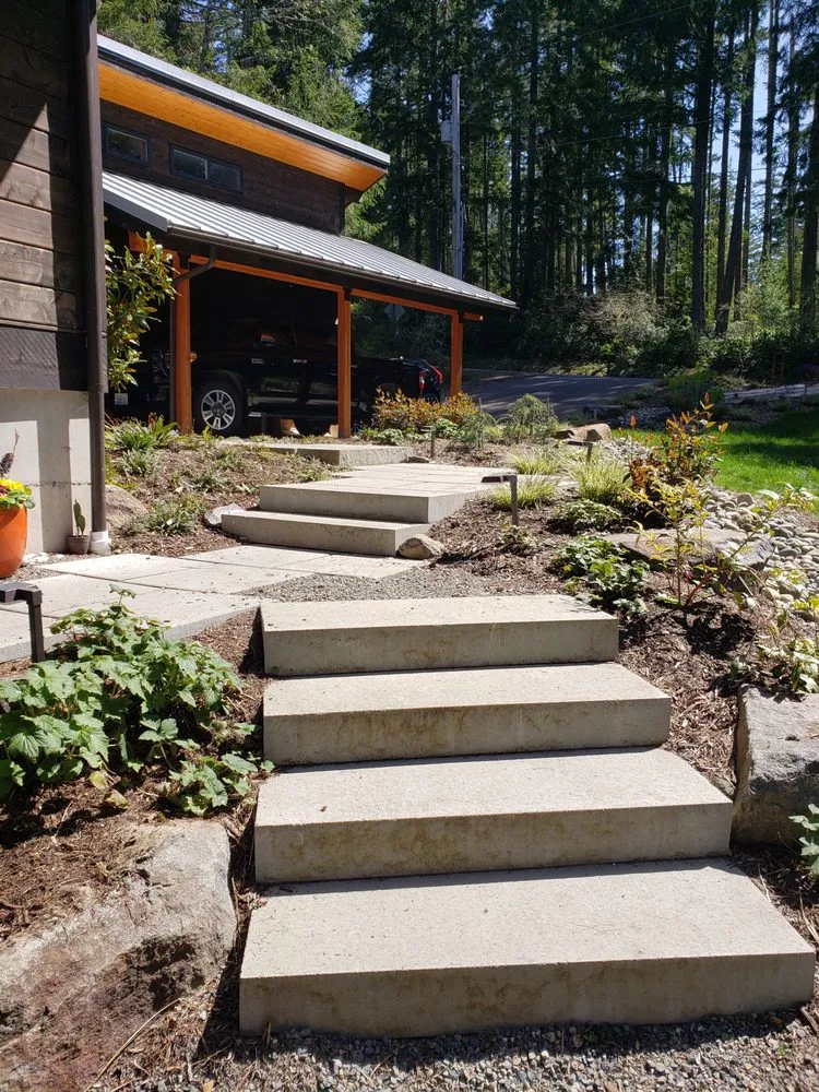 Affordable outdoor landscaping in Silverdale, WA - Hedahl Landscape Deck & Patio