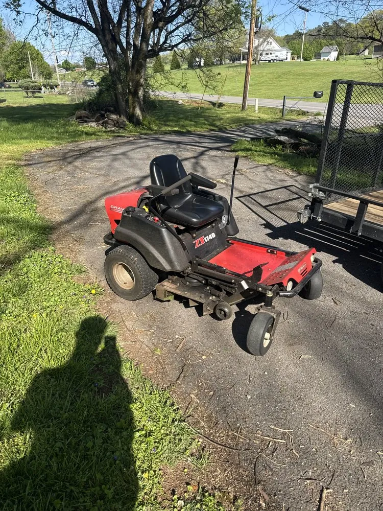 Top-rated yard maintenance experts serving Lenoir City, TN - Hedge Hunters