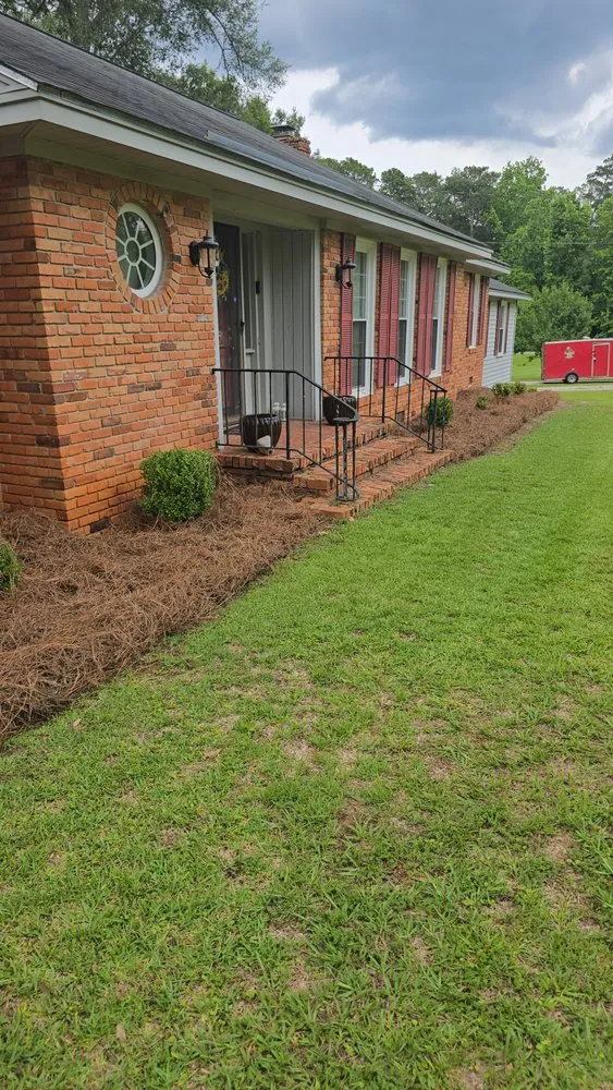 Expert lawn mowing service in Albany, GA - Hedge N Edge Lawn